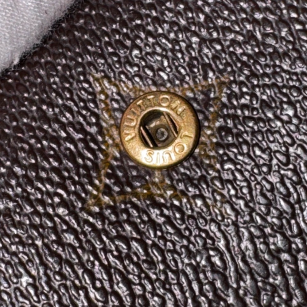 Louis Vuitton, authentic vintage compact wallet with unbranded chain - Picture 16 of 17